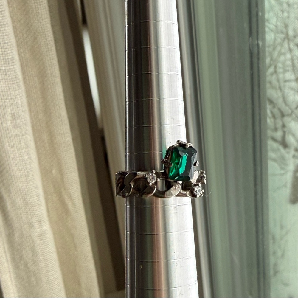 Sterling green zircon ring - Picture 3 of 13